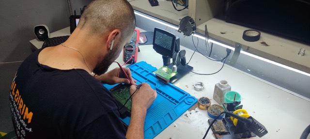 Multimetre problarıyla ECU kartında ölçüm